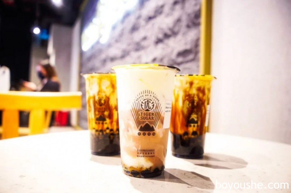 真实评测!迪拜名奶茶店大盘点!蜜雪冰城、COCO、一芳等等都来迪拜开店啦!